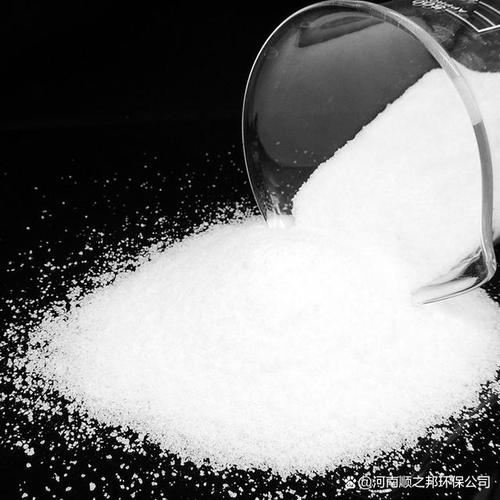 絮凝剂聚丙烯酰胺pam是一种水溶性聚合物,一般为白色固体颗粒或细粉末